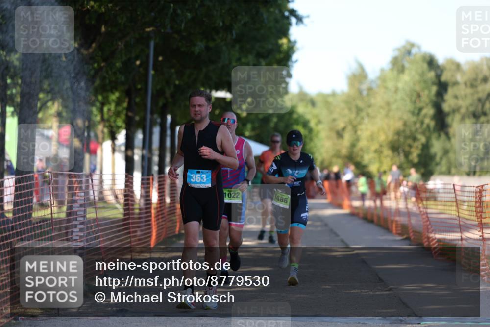 07.09.2025 - 19. Norderstedt Triathlon Michael Strokosch http://msf.ph/oto/8779530 07.09.2025 15:58:56 Laufen 363, 390, 1485 meine-sportfotos.de