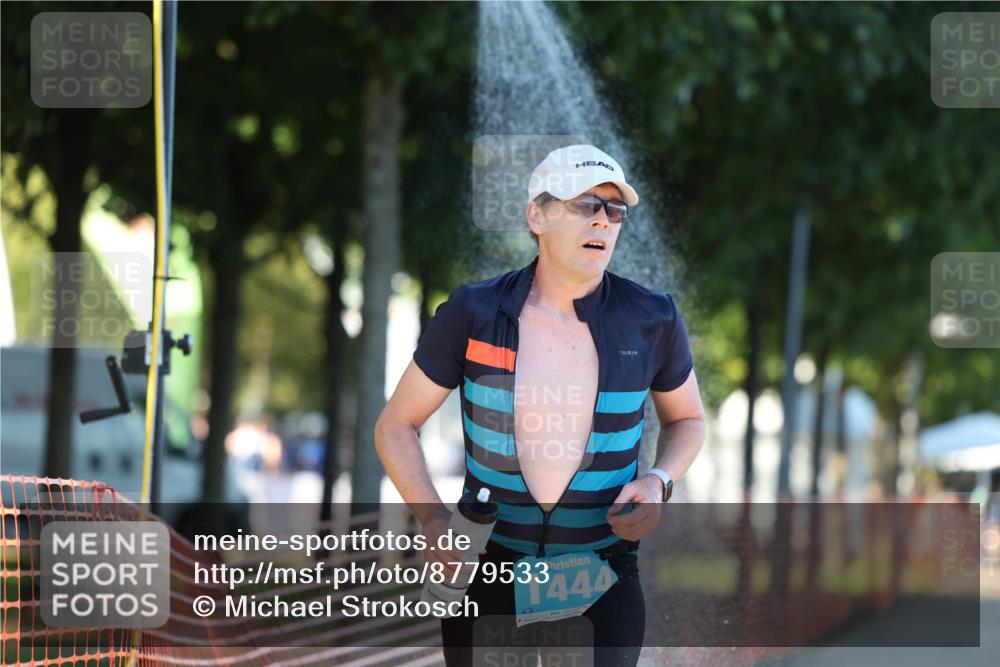 07.09.2025 - 19. Norderstedt Triathlon Michael Strokosch http://msf.ph/oto/8779533 07.09.2025 17:02:21 Laufen 396, 1427, 1444, 1476, 1613 meine-sportfotos.de