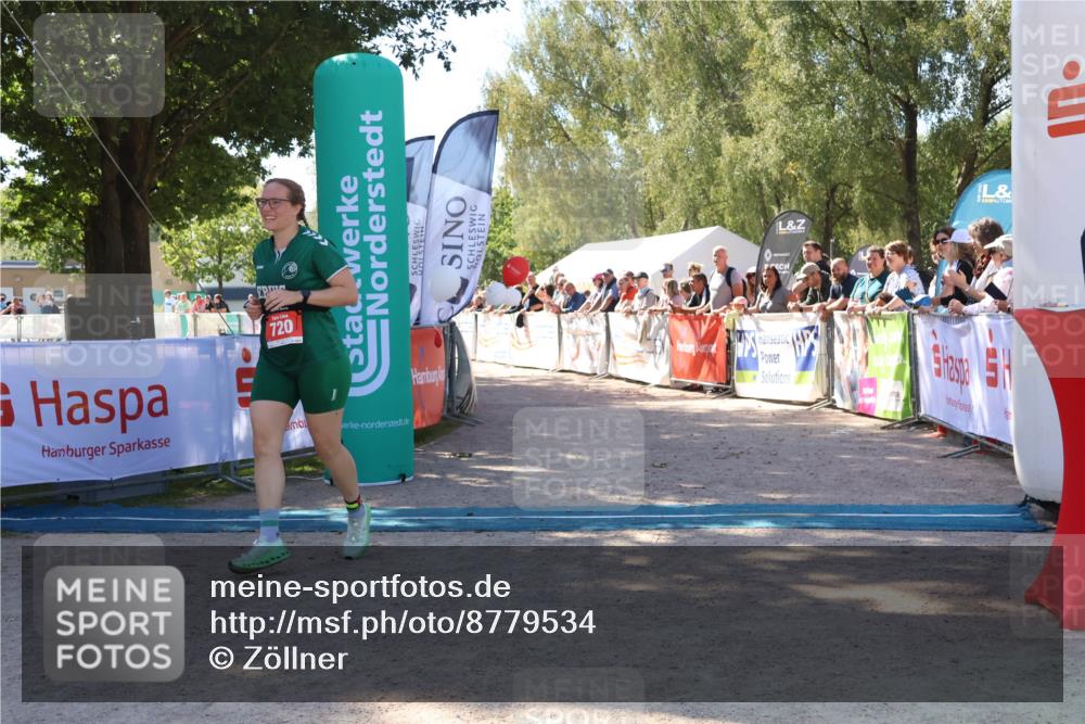 07.09.2025 - 19. Norderstedt Triathlon Zöllner http://msf.ph/oto/8779534 07.09.2025 12:38:58 Ziel 720 meine-sportfotos.de