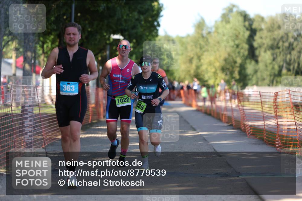07.09.2025 - 19. Norderstedt Triathlon Michael Strokosch http://msf.ph/oto/8779539 07.09.2025 15:58:57 Laufen 363, 390, 1485 meine-sportfotos.de