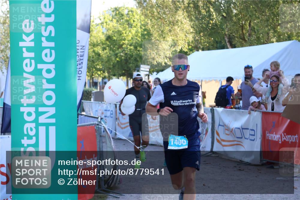 07.09.2025 - 19. Norderstedt Triathlon Zöllner http://msf.ph/oto/8779541 07.09.2025 17:31:56 Ziel 914, 1400, 1442 meine-sportfotos.de
