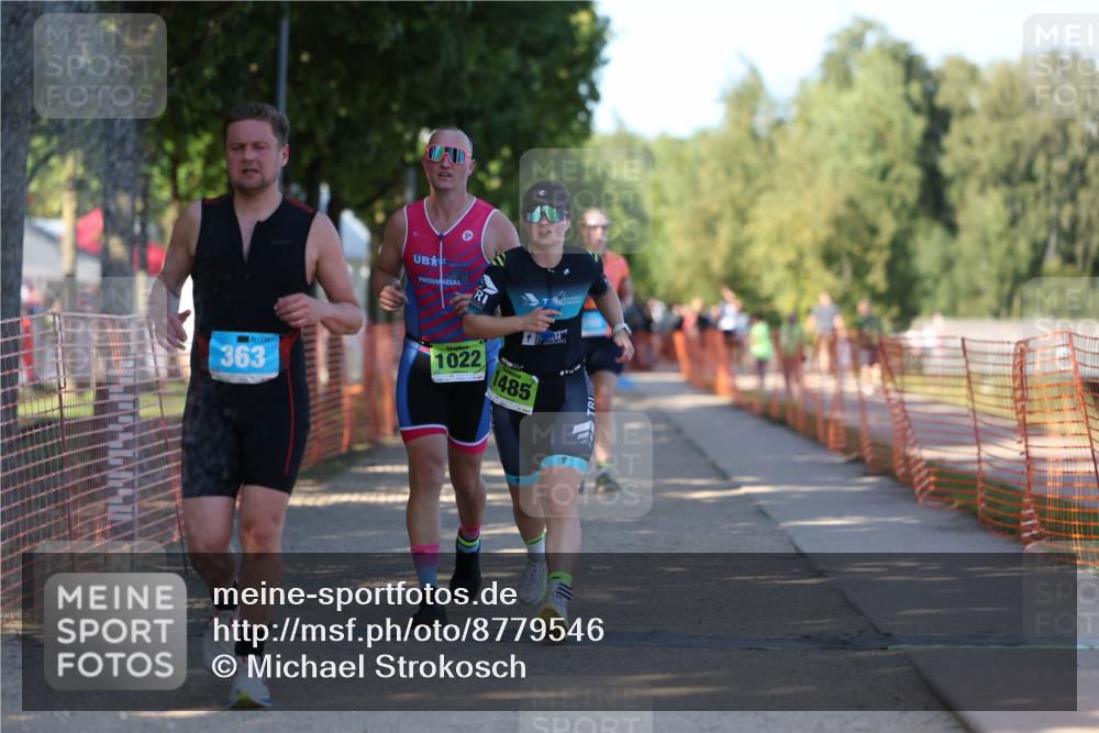 07.09.2025 - 19. Norderstedt Triathlon Michael Strokosch http://msf.ph/oto/8779546 07.09.2025 15:58:57 Laufen 363, 390, 1485 meine-sportfotos.de
