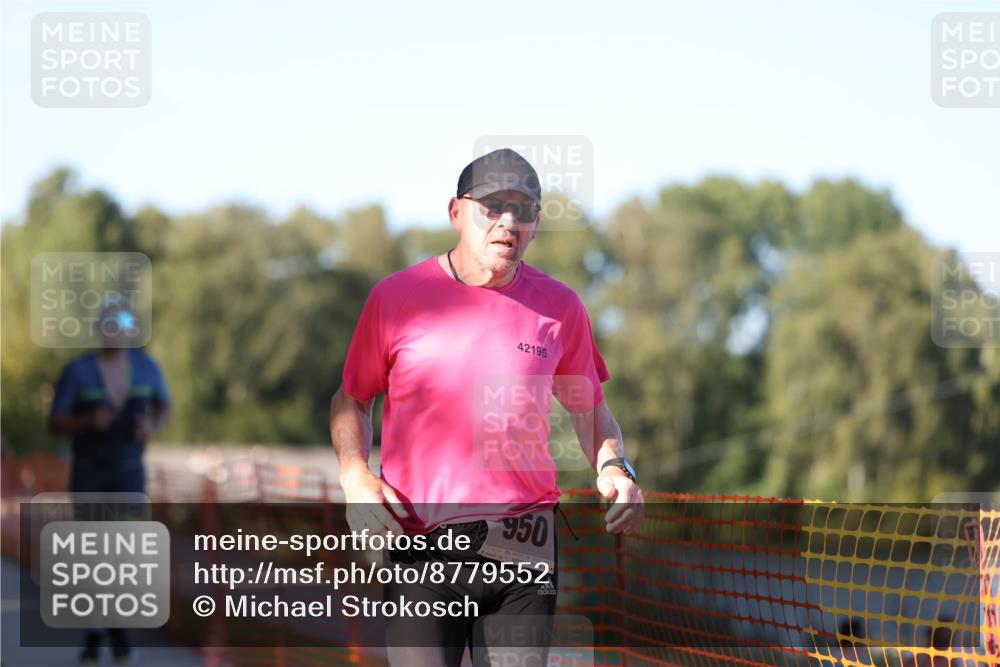 07.09.2025 - 19. Norderstedt Triathlon Michael Strokosch http://msf.ph/oto/8779552 07.09.2025 17:02:25 Laufen 878, 1086, 1476, 1613 meine-sportfotos.de