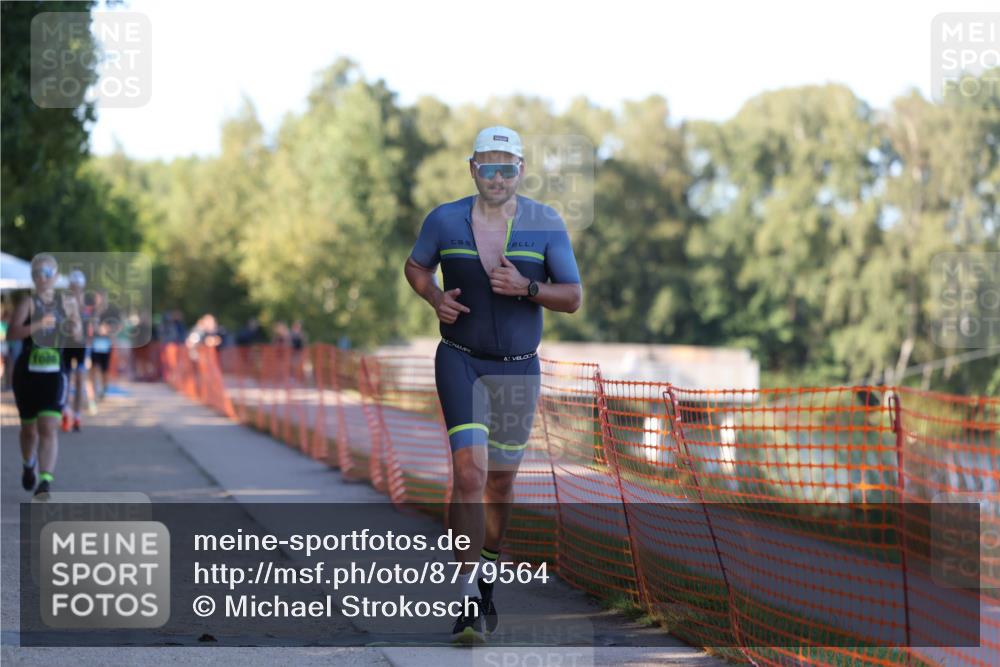 07.09.2025 - 19. Norderstedt Triathlon Michael Strokosch http://msf.ph/oto/8779564 07.09.2025 17:02:27 Laufen 878, 1086, 1476 meine-sportfotos.de