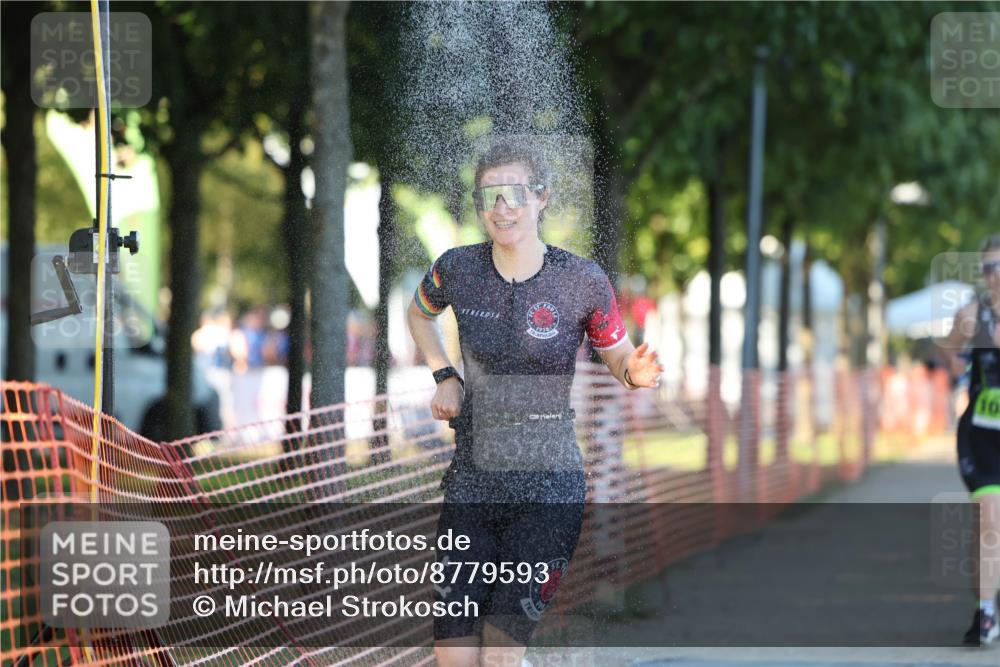 07.09.2025 - 19. Norderstedt Triathlon Michael Strokosch http://msf.ph/oto/8779593 07.09.2025 17:02:31 Laufen 878, 1086, 1417, 1476 meine-sportfotos.de
