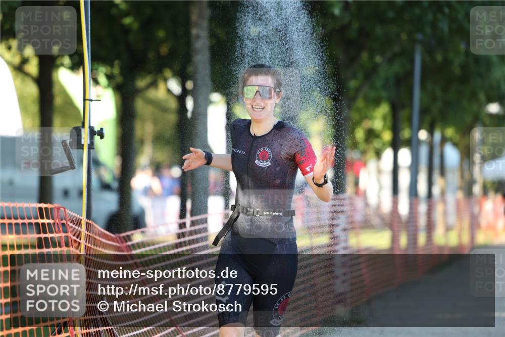 07.09.2025 - 19. Norderstedt Triathlon Michael Strokosch http://msf.ph/oto/8779595 07.09.2025 17:02:31 Laufen 878, 1086, 1417, 1476 meine-sportfotos.de