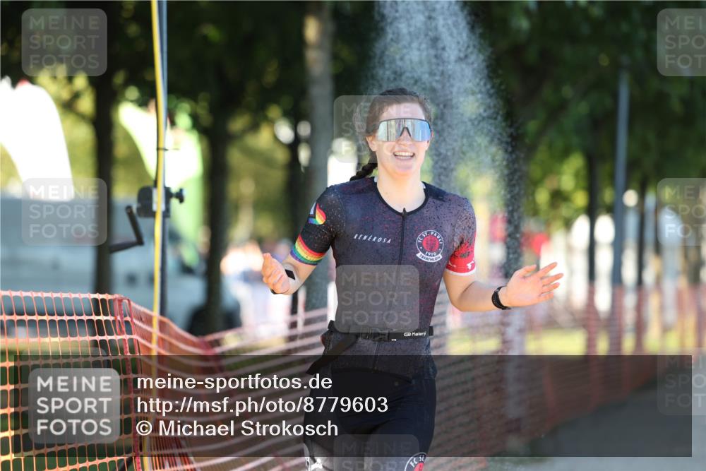 07.09.2025 - 19. Norderstedt Triathlon Michael Strokosch http://msf.ph/oto/8779603 07.09.2025 17:02:32 Laufen 878, 1086, 1417, 1476 meine-sportfotos.de
