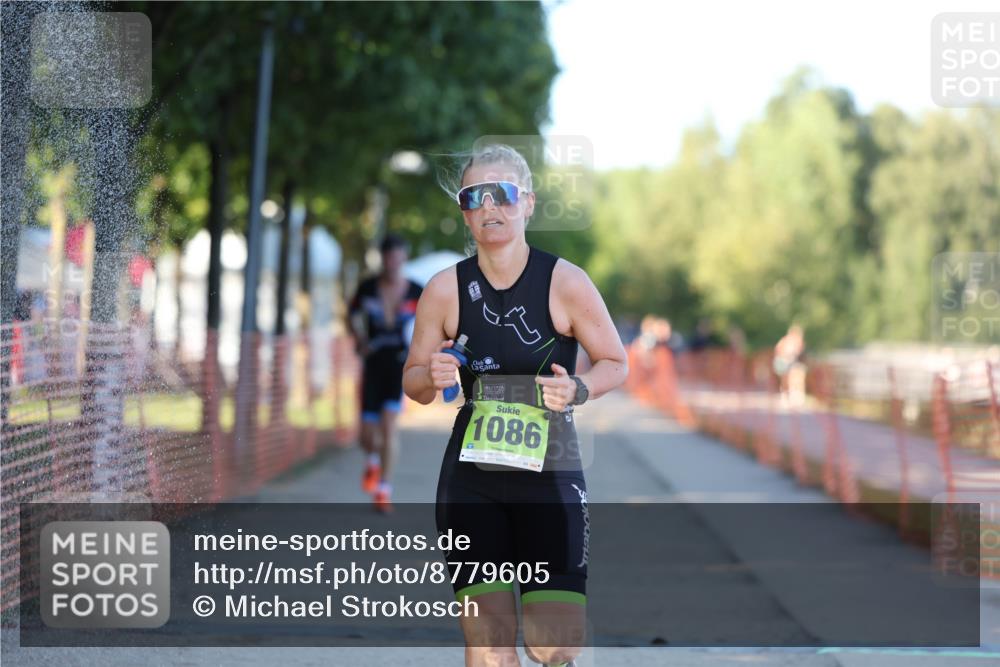 07.09.2025 - 19. Norderstedt Triathlon Michael Strokosch http://msf.ph/oto/8779605 07.09.2025 17:02:34 Laufen 878, 1086, 1417 meine-sportfotos.de
