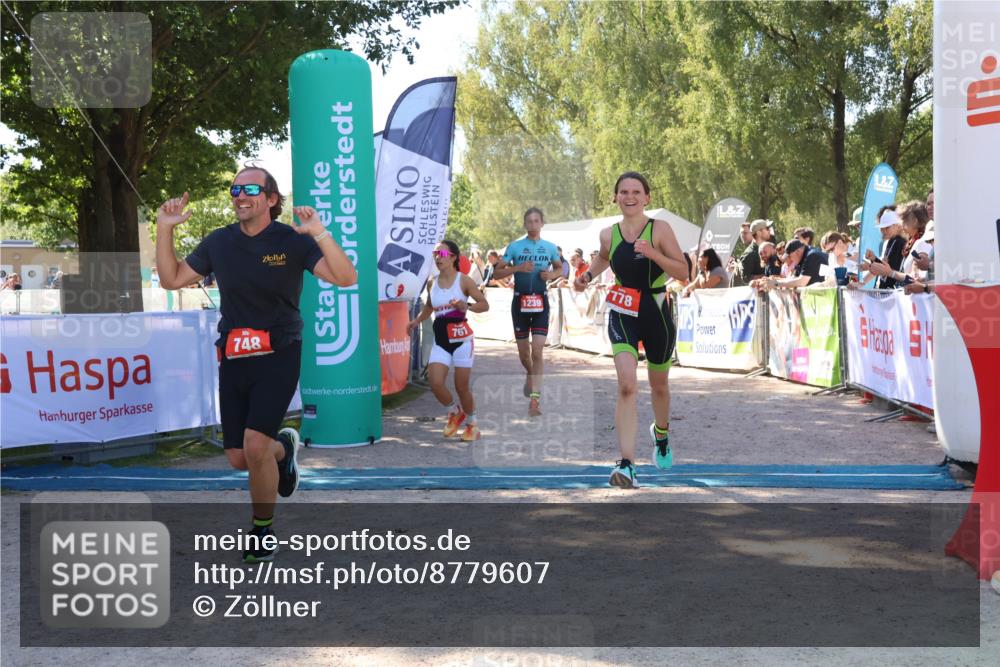 07.09.2025 - 19. Norderstedt Triathlon Zöllner http://msf.ph/oto/8779607 07.09.2025 12:40:17 Ziel 748, 763, 767, 778, 1239 meine-sportfotos.de