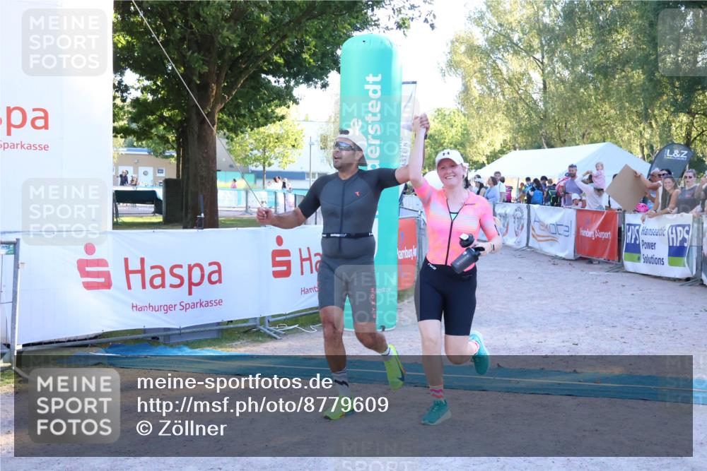 07.09.2025 - 19. Norderstedt Triathlon Zöllner http://msf.ph/oto/8779609 07.09.2025 17:32:00 Ziel 914, 1400, 1442 meine-sportfotos.de