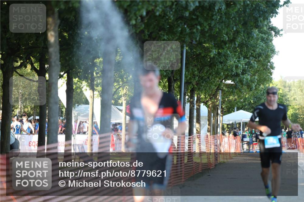 07.09.2025 - 19. Norderstedt Triathlon Michael Strokosch http://msf.ph/oto/8779621 07.09.2025 17:02:38 Laufen 1417 meine-sportfotos.de