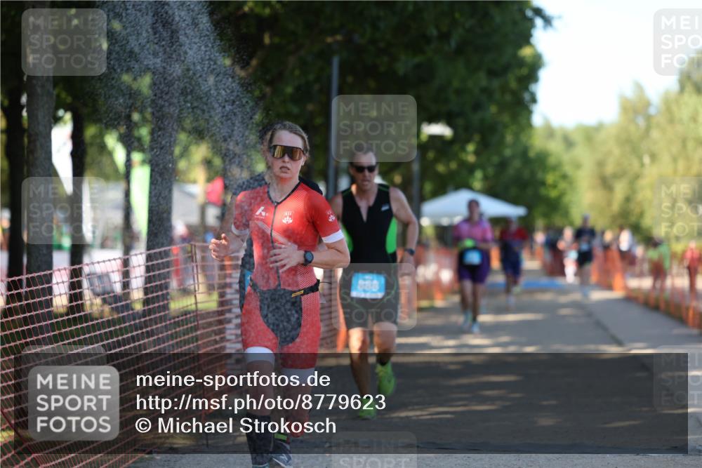 07.09.2025 - 19. Norderstedt Triathlon Michael Strokosch http://msf.ph/oto/8779623 07.09.2025 15:59:27 Laufen 408, 1404, 1422 meine-sportfotos.de