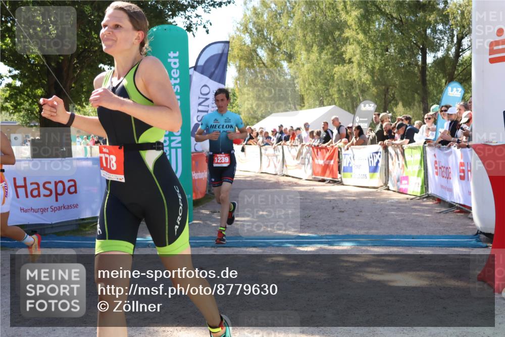 07.09.2025 - 19. Norderstedt Triathlon Zöllner http://msf.ph/oto/8779630 07.09.2025 12:40:18 Ziel 748, 763, 767, 778, 1239 meine-sportfotos.de