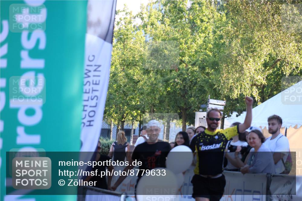 07.09.2025 - 19. Norderstedt Triathlon Zöllner http://msf.ph/oto/8779633 07.09.2025 17:32:24 Ziel 935 meine-sportfotos.de