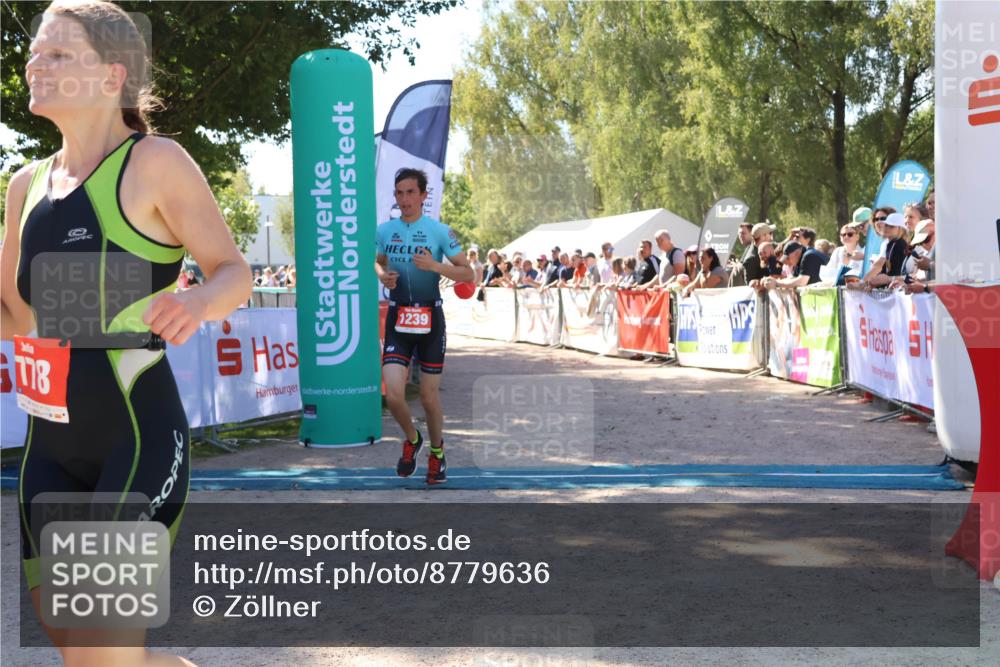 07.09.2025 - 19. Norderstedt Triathlon Zöllner http://msf.ph/oto/8779636 07.09.2025 12:40:19 Ziel 748, 763, 767, 778, 1239 meine-sportfotos.de