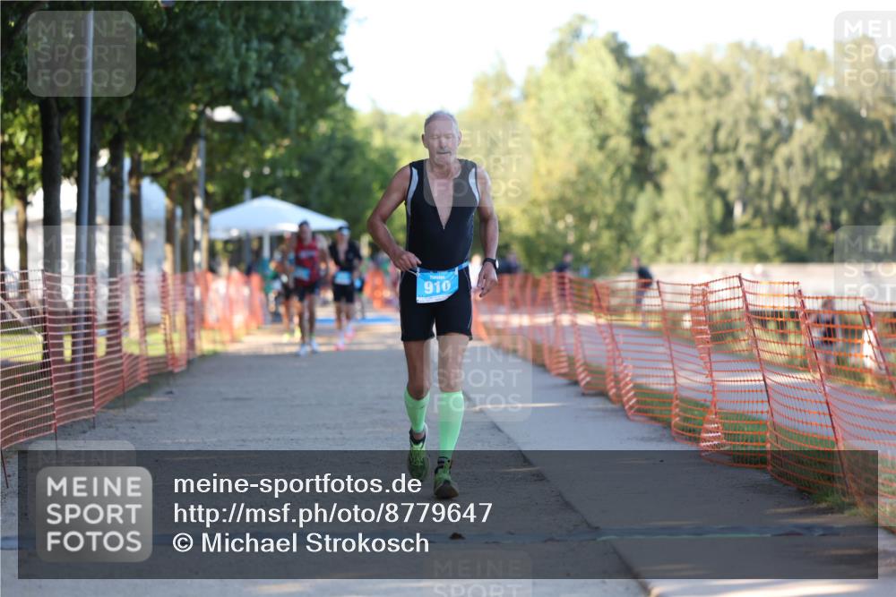 07.09.2025 - 19. Norderstedt Triathlon Michael Strokosch http://msf.ph/oto/8779647 07.09.2025 17:02:56 Laufen 910 meine-sportfotos.de