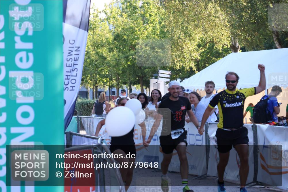 07.09.2025 - 19. Norderstedt Triathlon Zöllner http://msf.ph/oto/8779648 07.09.2025 17:32:24 Ziel 935 meine-sportfotos.de