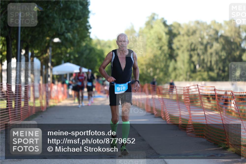 07.09.2025 - 19. Norderstedt Triathlon Michael Strokosch http://msf.ph/oto/8779652 07.09.2025 17:02:57 Laufen 910 meine-sportfotos.de