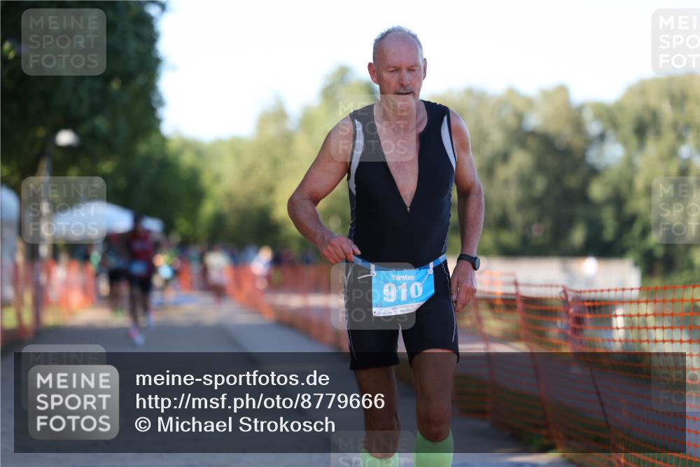 07.09.2025 - 19. Norderstedt Triathlon Michael Strokosch http://msf.ph/oto/8779666 07.09.2025 17:02:59 Laufen 362, 910 meine-sportfotos.de
