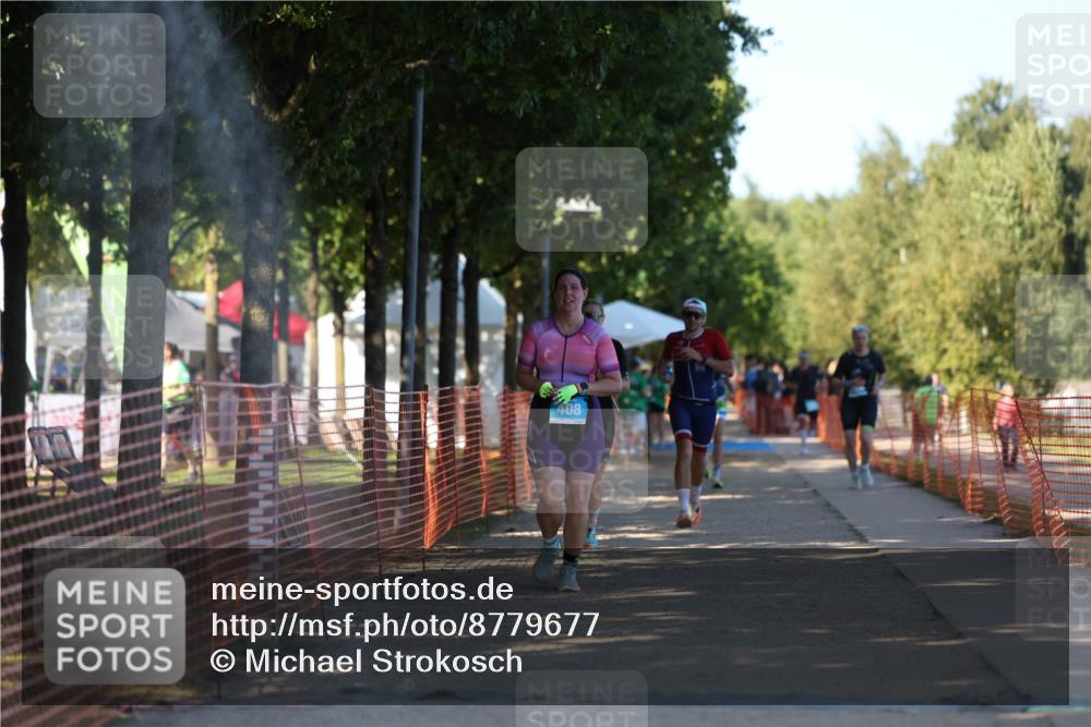 07.09.2025 - 19. Norderstedt Triathlon Michael Strokosch http://msf.ph/oto/8779677 07.09.2025 15:59:32 Laufen 408, 472, 1422, 1496 meine-sportfotos.de