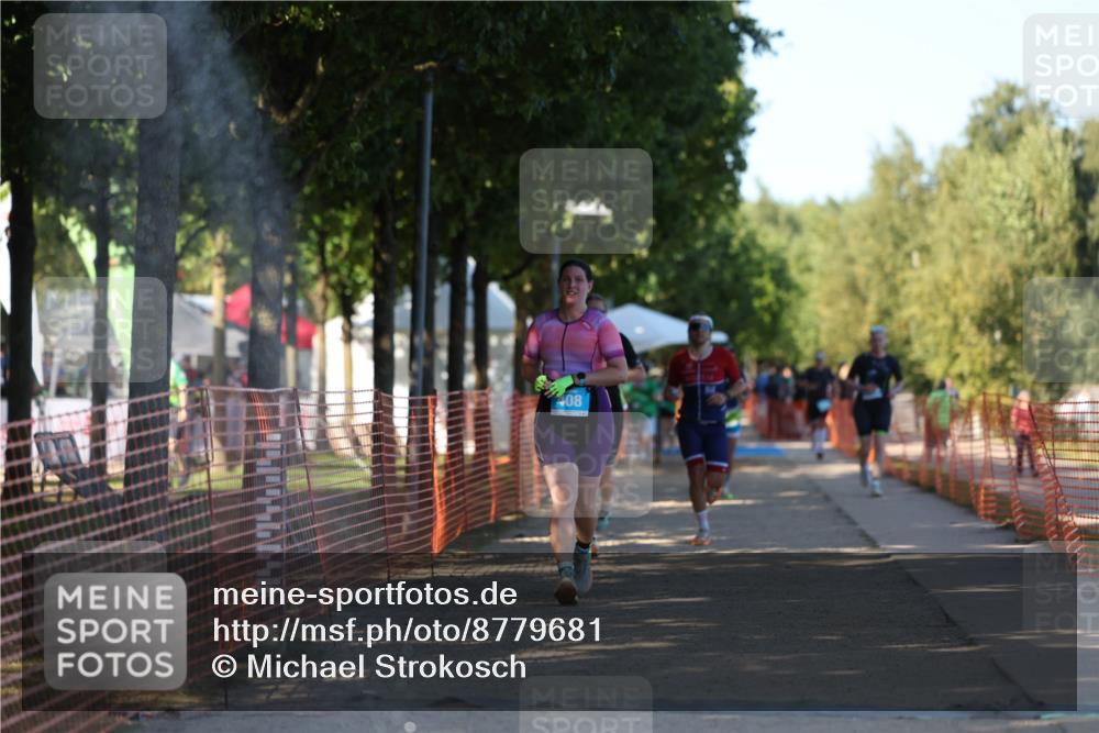 07.09.2025 - 19. Norderstedt Triathlon Michael Strokosch http://msf.ph/oto/8779681 07.09.2025 15:59:32 Laufen 408, 472, 1422, 1496 meine-sportfotos.de
