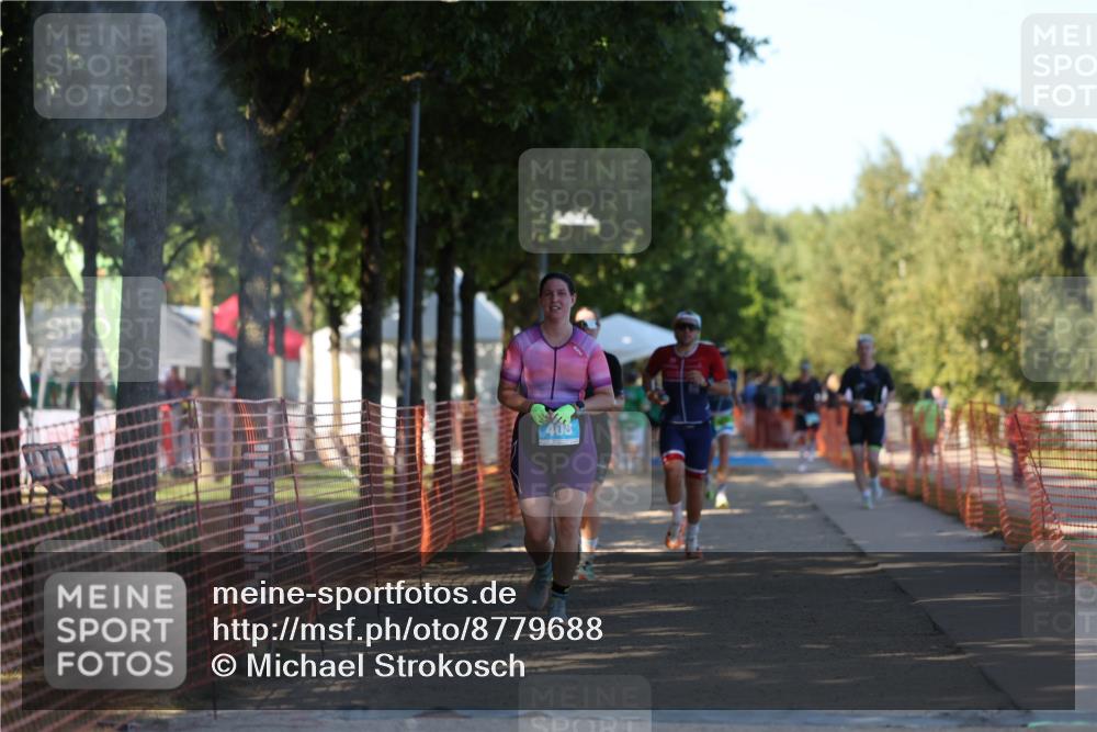 07.09.2025 - 19. Norderstedt Triathlon Michael Strokosch http://msf.ph/oto/8779688 07.09.2025 15:59:32 Laufen 408, 472, 1422, 1496 meine-sportfotos.de