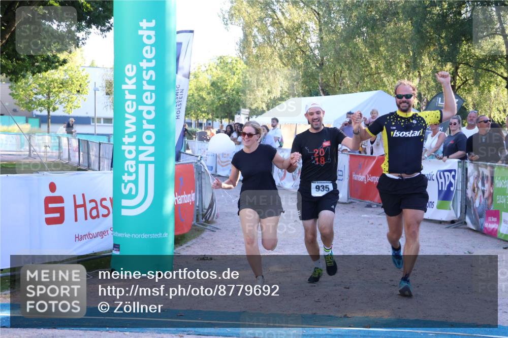 07.09.2025 - 19. Norderstedt Triathlon Zöllner http://msf.ph/oto/8779692 07.09.2025 17:32:27 Ziel 935 meine-sportfotos.de