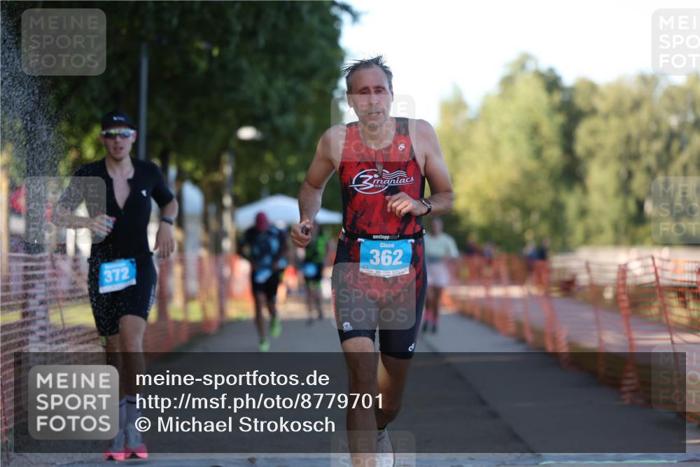 07.09.2025 - 19. Norderstedt Triathlon Michael Strokosch http://msf.ph/oto/8779701 07.09.2025 17:03:07 Laufen 362, 372, 409, 944 meine-sportfotos.de