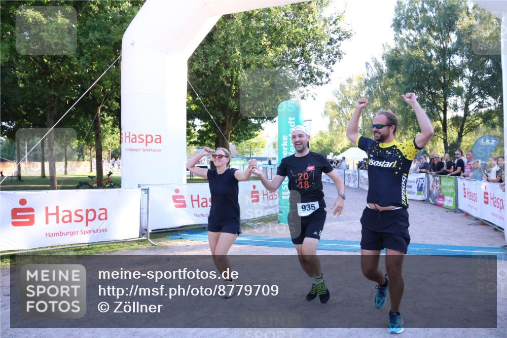07.09.2025 - 19. Norderstedt Triathlon Zöllner http://msf.ph/oto/8779709 07.09.2025 17:32:28 Ziel 935 meine-sportfotos.de