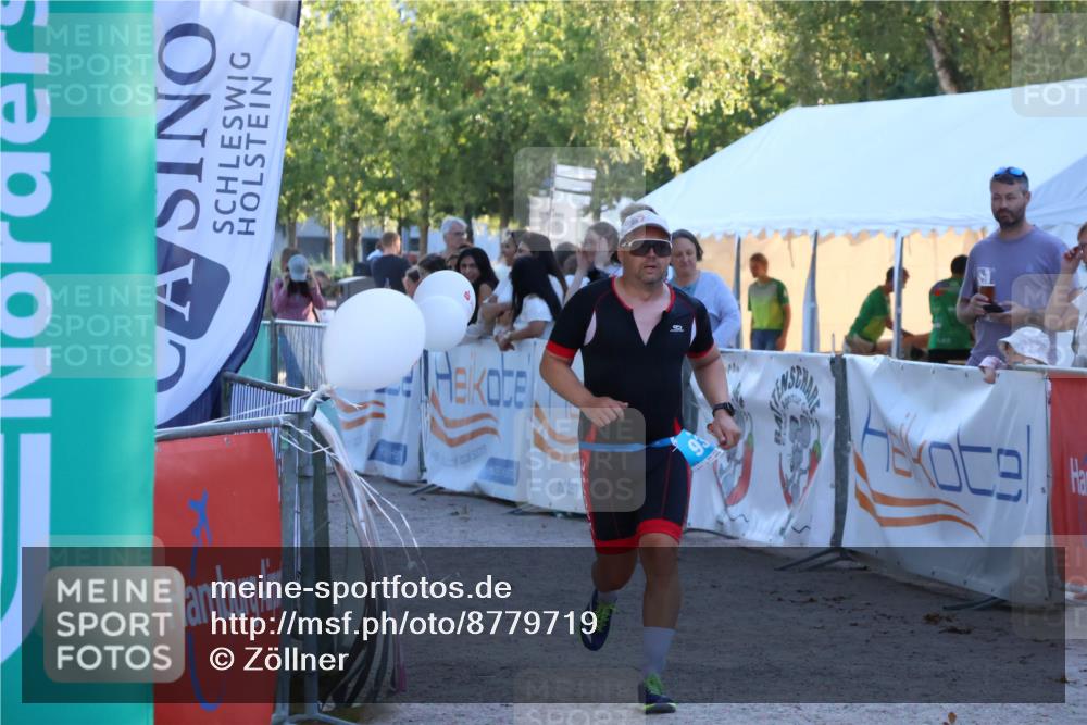 07.09.2025 - 19. Norderstedt Triathlon Zöllner http://msf.ph/oto/8779719 07.09.2025 17:33:01 Ziel 931 meine-sportfotos.de