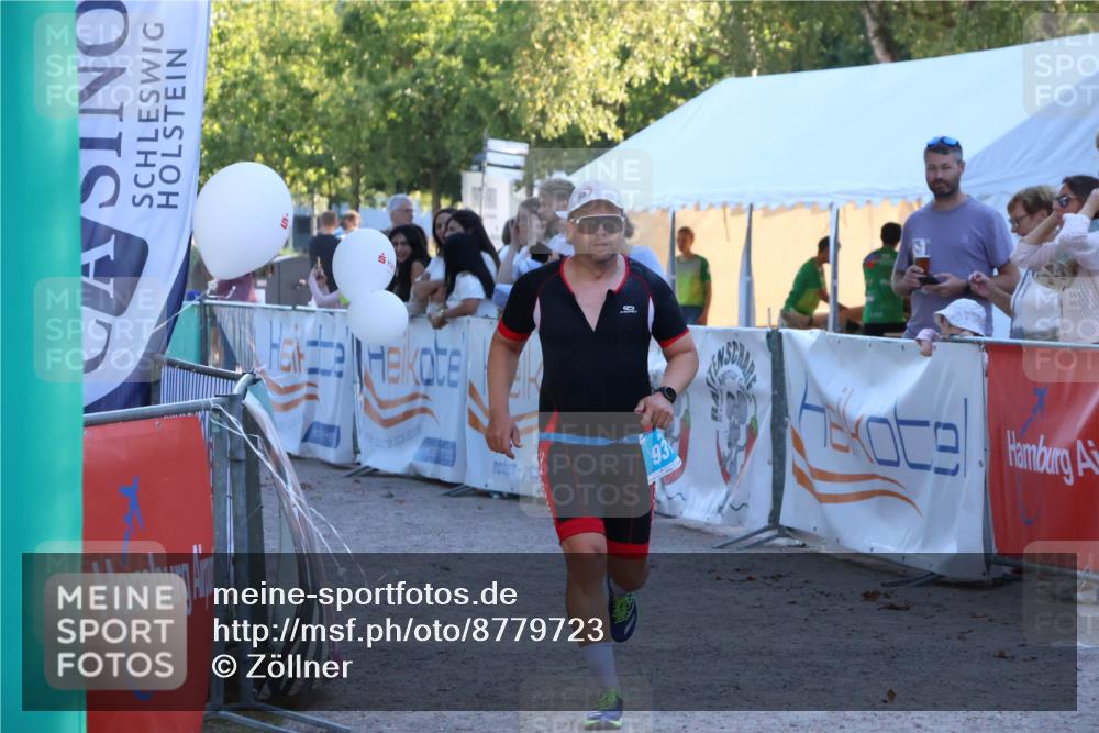 07.09.2025 - 19. Norderstedt Triathlon Zöllner http://msf.ph/oto/8779723 07.09.2025 17:33:01 Ziel 931 meine-sportfotos.de