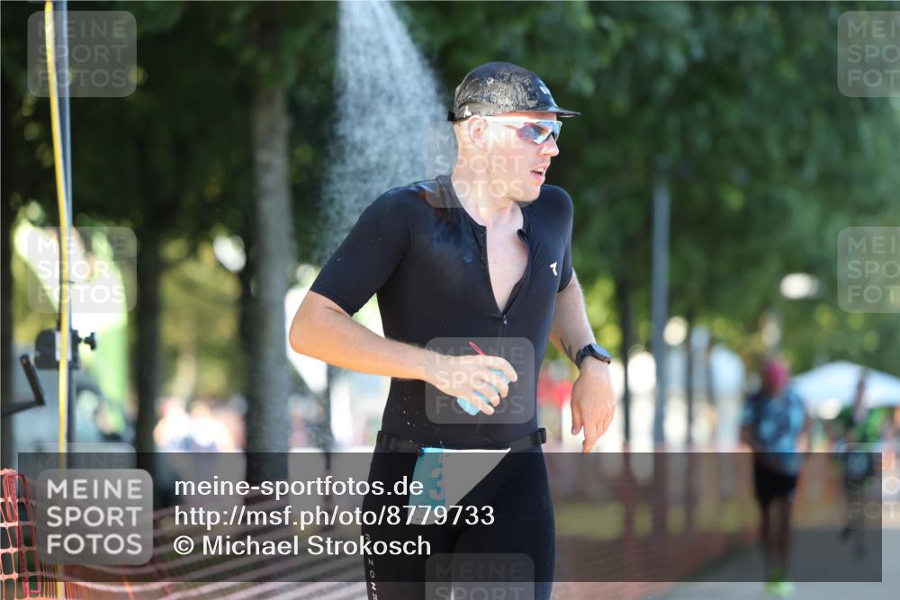07.09.2025 - 19. Norderstedt Triathlon Michael Strokosch http://msf.ph/oto/8779733 07.09.2025 17:03:09 Laufen 362, 372, 409, 915, 944 meine-sportfotos.de