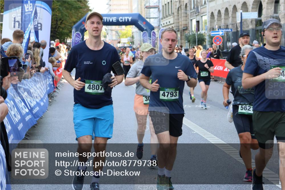 07.09.2025 - BARMER Alsterlauf Strokosch-Dieckow http://msf.ph/oto/8779738 07.09.2025 10:06:19 Ziel 2244, 2254, 2380, 2467, 2468, 2523, 2573, 2574, 2668, 2795, 3184, 3275, 3427, 3428, 3439, 3655, 3691, 3739, 3804, 3810, 3940, 3957, 3958, 4064, 4272, 4356, 4502, 4854, 5217, 5348, 5510, 5602, 5646, 5759, 5801, 5934, 6036, 6039, 6342, 8304, 8348 meine-sportfotos.de