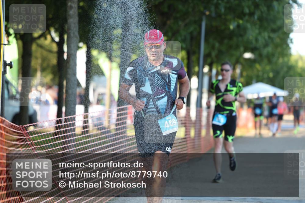 07.09.2025 - 19. Norderstedt Triathlon Michael Strokosch http://msf.ph/oto/8779740 07.09.2025 17:03:15 Laufen 409, 915, 944 meine-sportfotos.de