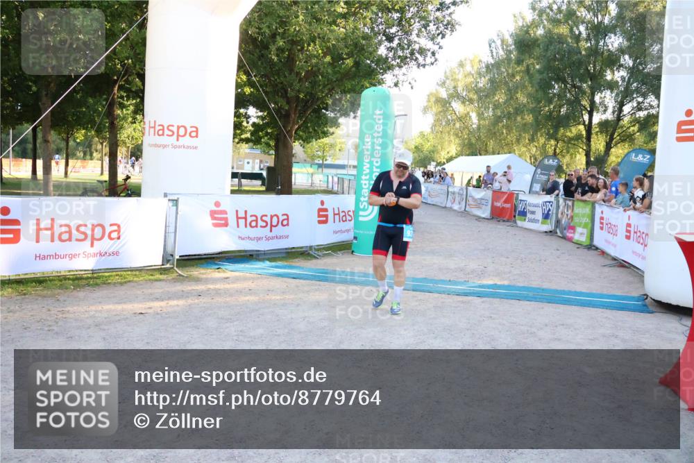 07.09.2025 - 19. Norderstedt Triathlon Zöllner http://msf.ph/oto/8779764 07.09.2025 17:33:05 Ziel 931 meine-sportfotos.de