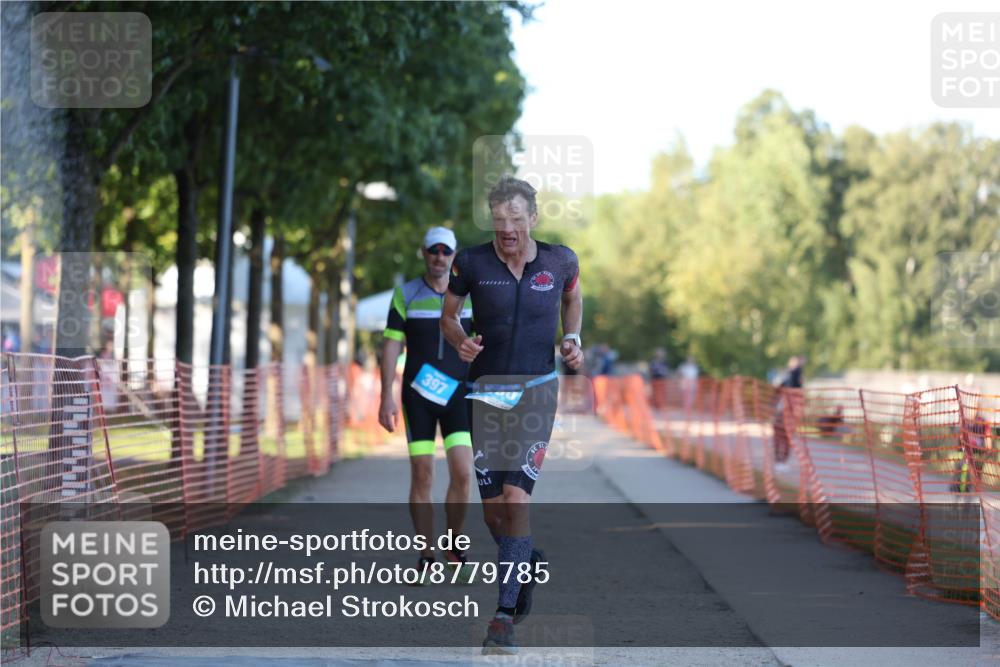 07.09.2025 - 19. Norderstedt Triathlon Michael Strokosch http://msf.ph/oto/8779785 07.09.2025 17:03:34 Laufen 397, 1460 meine-sportfotos.de