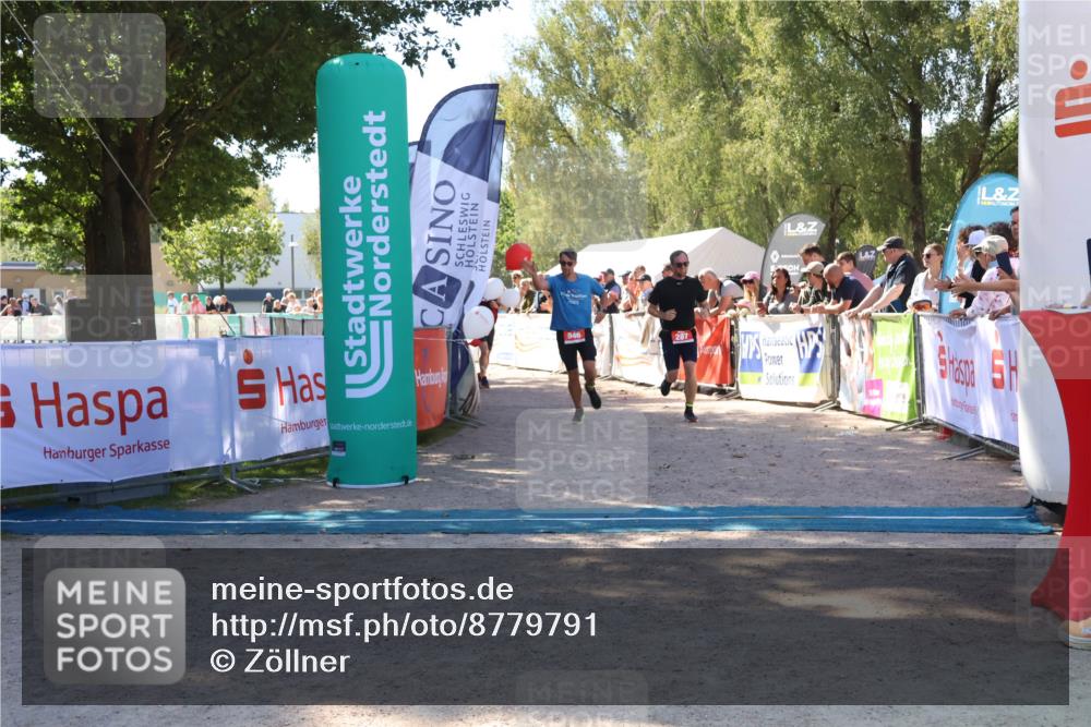 07.09.2025 - 19. Norderstedt Triathlon Zöllner http://msf.ph/oto/8779791 07.09.2025 12:42:01 Ziel 164, 287, 823, 846 meine-sportfotos.de