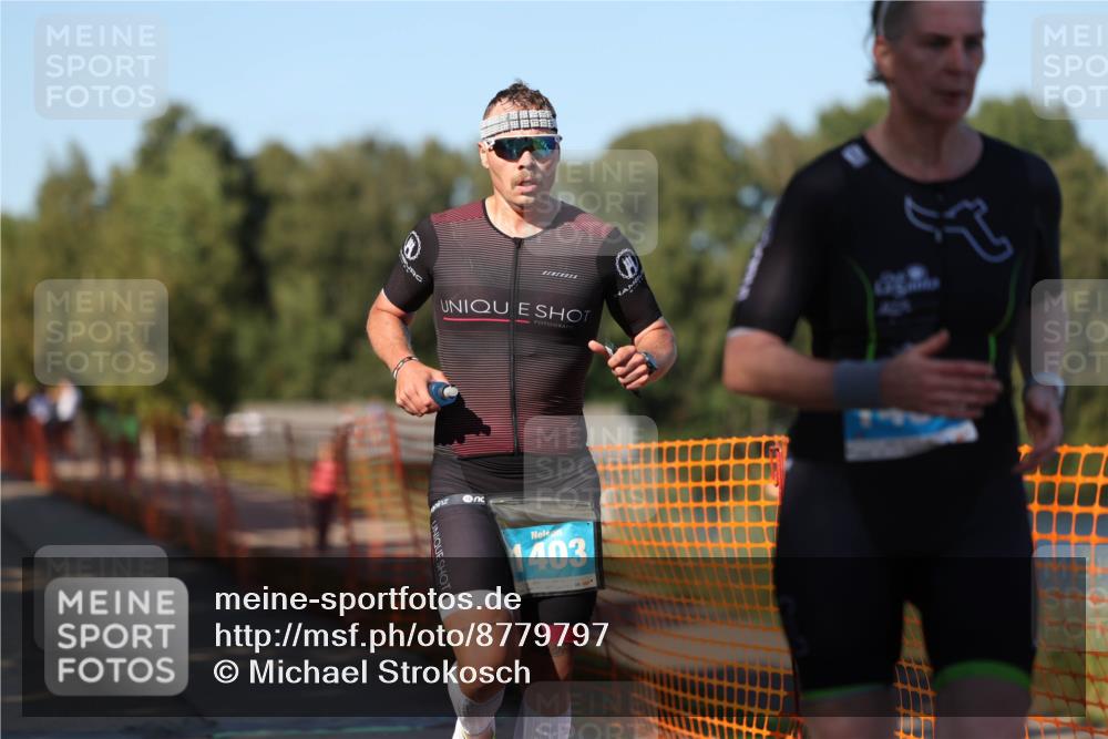 07.09.2025 - 19. Norderstedt Triathlon Michael Strokosch http://msf.ph/oto/8779797 07.09.2025 15:59:45 Laufen 441, 1403, 1450 meine-sportfotos.de