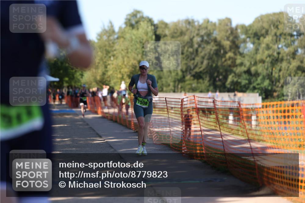 07.09.2025 - 19. Norderstedt Triathlon Michael Strokosch http://msf.ph/oto/8779823 07.09.2025 16:00:16 Laufen 1508, 1511 meine-sportfotos.de