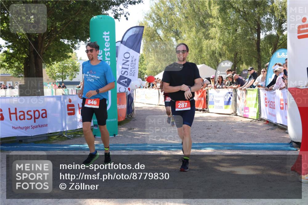 07.09.2025 - 19. Norderstedt Triathlon Zöllner http://msf.ph/oto/8779830 07.09.2025 12:42:04 Ziel 287, 823, 846 meine-sportfotos.de