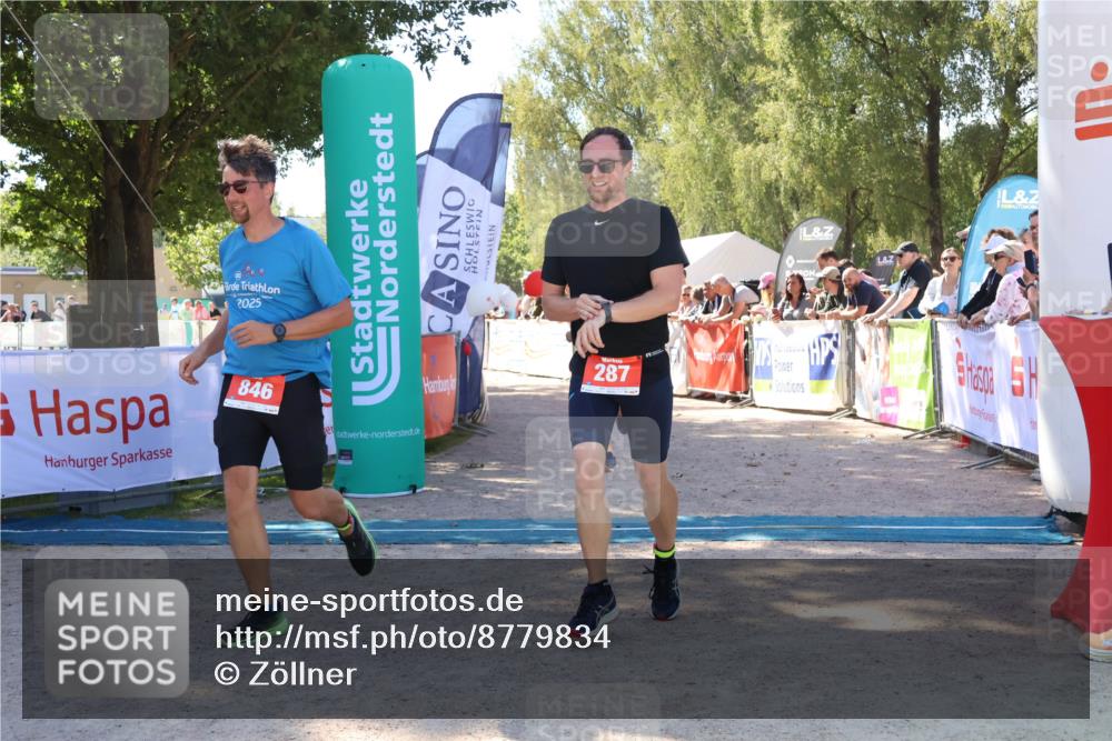 07.09.2025 - 19. Norderstedt Triathlon Zöllner http://msf.ph/oto/8779834 07.09.2025 12:42:04 Ziel 287, 823, 846 meine-sportfotos.de