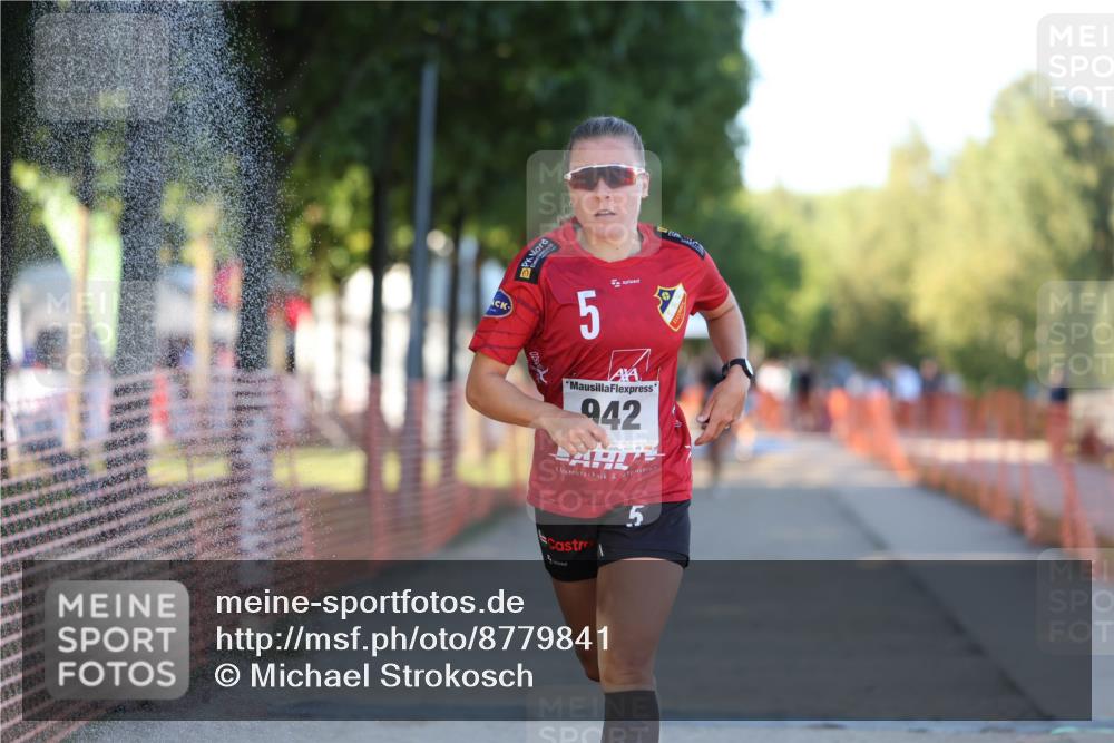 07.09.2025 - 19. Norderstedt Triathlon Michael Strokosch http://msf.ph/oto/8779841 07.09.2025 17:03:55 Laufen  meine-sportfotos.de