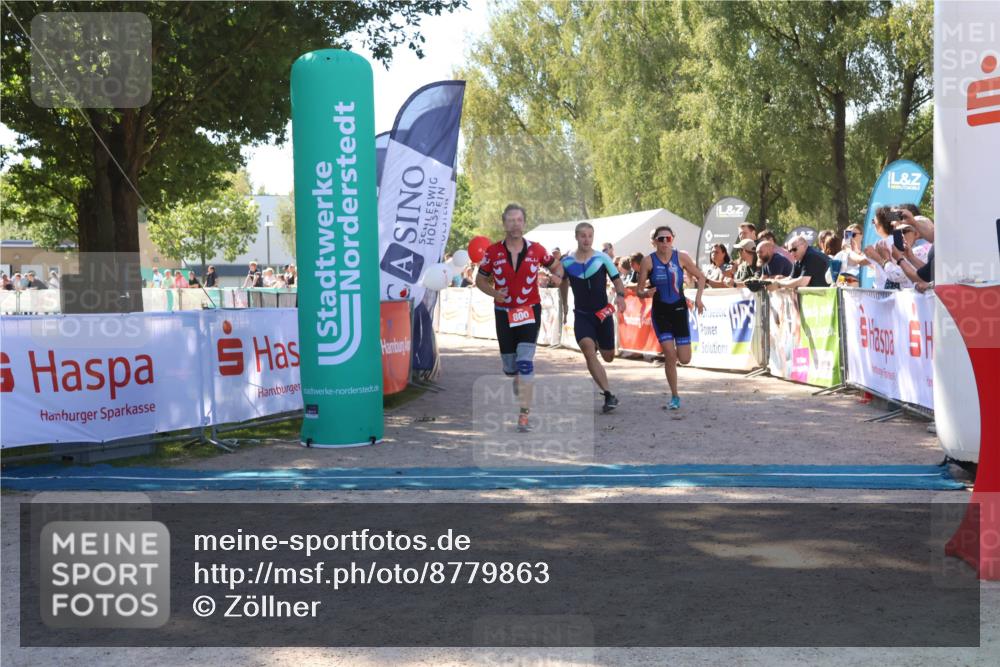 07.09.2025 - 19. Norderstedt Triathlon Zöllner http://msf.ph/oto/8779863 07.09.2025 12:42:27 Ziel 168, 741, 800 meine-sportfotos.de