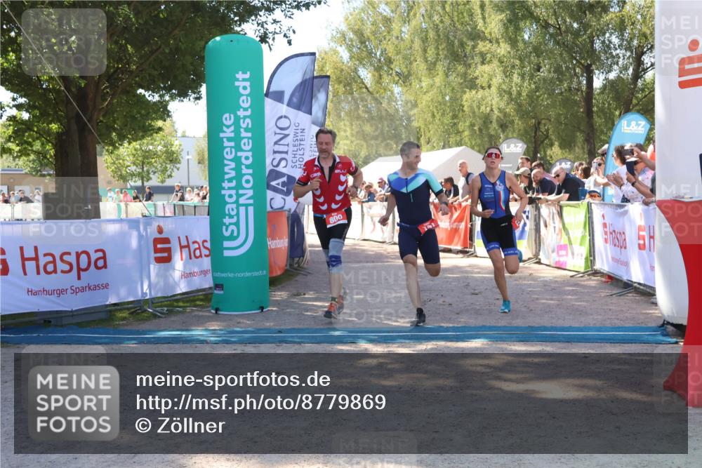 07.09.2025 - 19. Norderstedt Triathlon Zöllner http://msf.ph/oto/8779869 07.09.2025 12:42:28 Ziel 168, 741, 800 meine-sportfotos.de