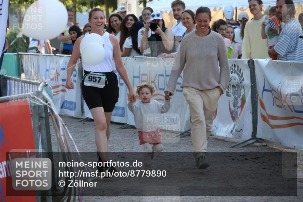 07.09.2025 - 19. Norderstedt Triathlon Zöllner http://msf.ph/oto/8779890 07.09.2025 17:33:35 Ziel 957 meine-sportfotos.de