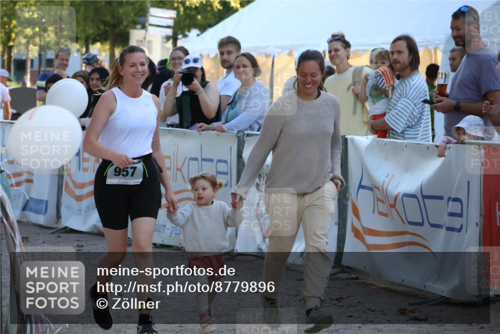 07.09.2025 - 19. Norderstedt Triathlon Zöllner http://msf.ph/oto/8779896 07.09.2025 17:33:35 Ziel 957 meine-sportfotos.de