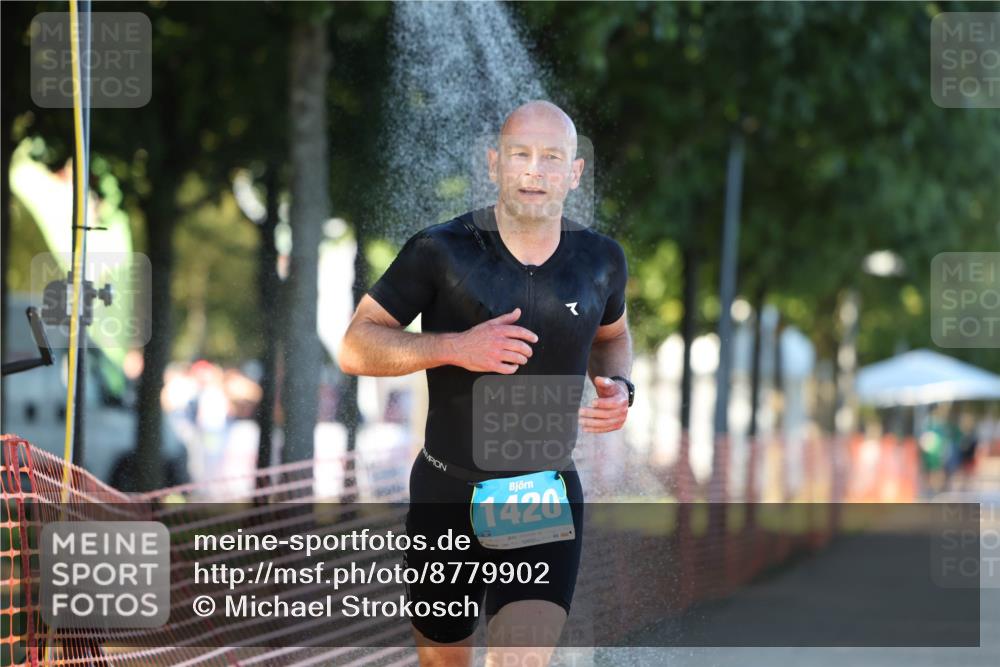 07.09.2025 - 19. Norderstedt Triathlon Michael Strokosch http://msf.ph/oto/8779902 07.09.2025 17:04:16 Laufen 1420 meine-sportfotos.de