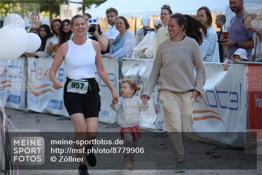 07.09.2025 - 19. Norderstedt Triathlon Zöllner http://msf.ph/oto/8779906 07.09.2025 17:33:36 Ziel 957 meine-sportfotos.de