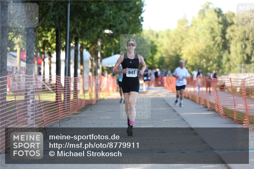 07.09.2025 - 19. Norderstedt Triathlon Michael Strokosch http://msf.ph/oto/8779911 07.09.2025 17:04:56 Laufen 378, 936, 941 meine-sportfotos.de