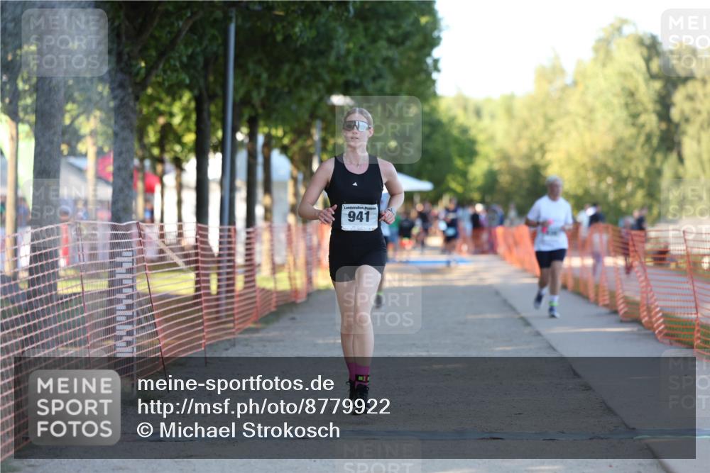 07.09.2025 - 19. Norderstedt Triathlon Michael Strokosch http://msf.ph/oto/8779922 07.09.2025 17:04:57 Laufen 378, 936, 941 meine-sportfotos.de